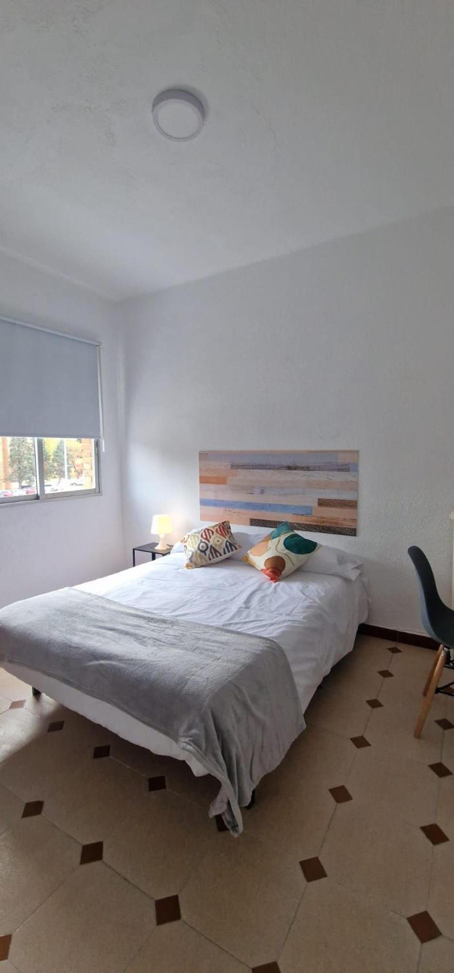 Hostal El Torero Alcala de Henares Bagian luar foto